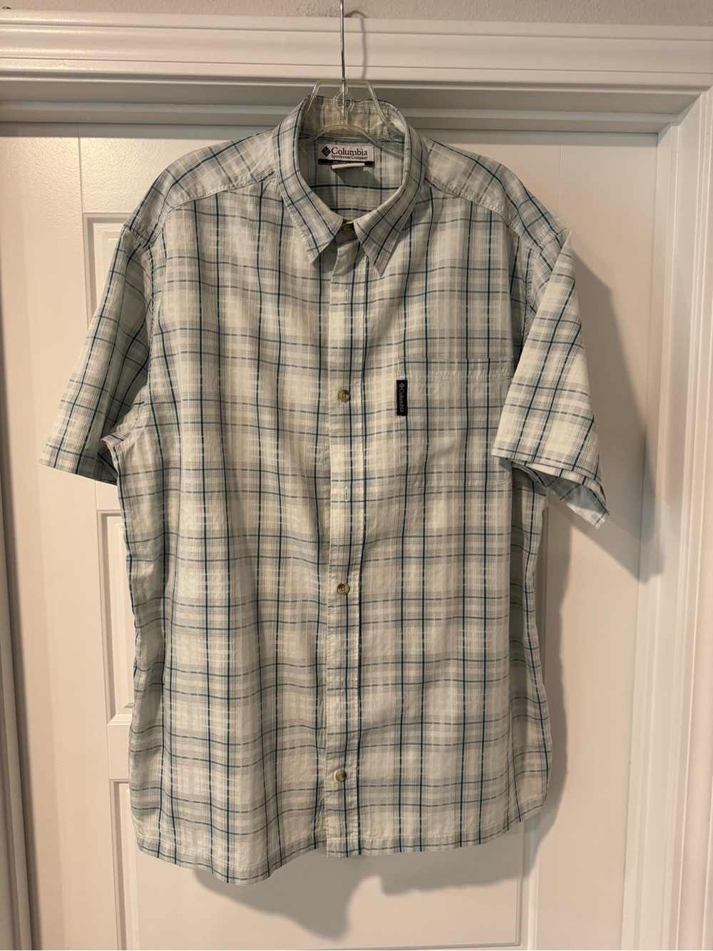 Columbia Short-Sleeve Plaid Button-Up Shirt - Light Green & Blue